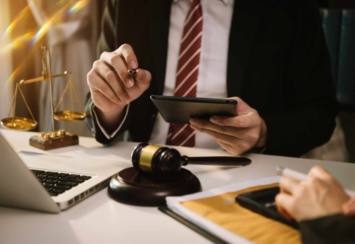 Transaction : Non versement de l’acompte prévu au compromis et indemnisation de l’intermédiaire immobilier