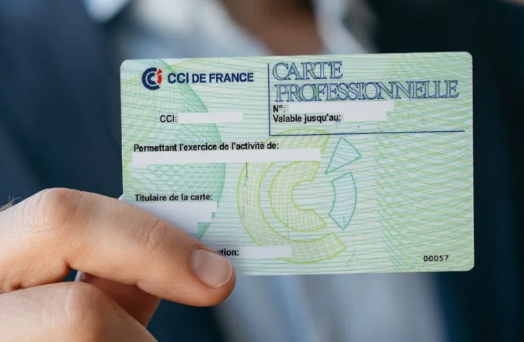 Agent immobilier : quelles sont les cartes professionnelles obligatoires ?