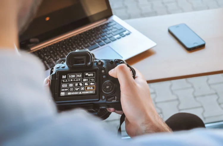 Meero et Hektor : commandez vos reportages photos professionnels directement depuis votre logiciel !